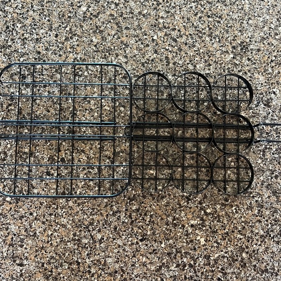 Charcoal Companion Mini Burger grill basket. NWOT. - Picture 4 of 4